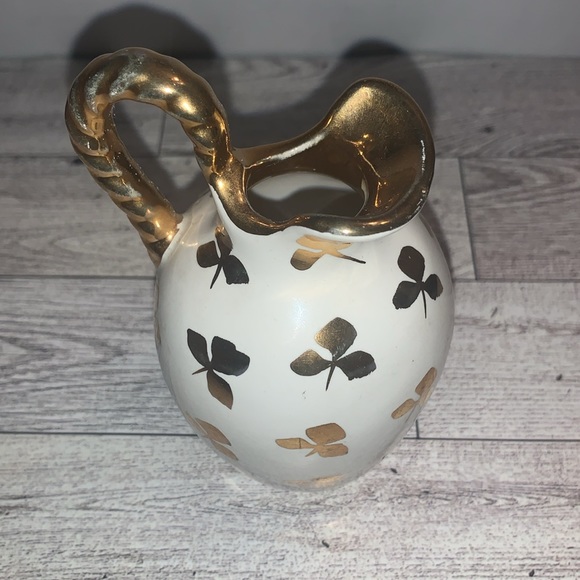 Le Pere Pottery Ivory & Gold Pitcher - Picture 2 of 4